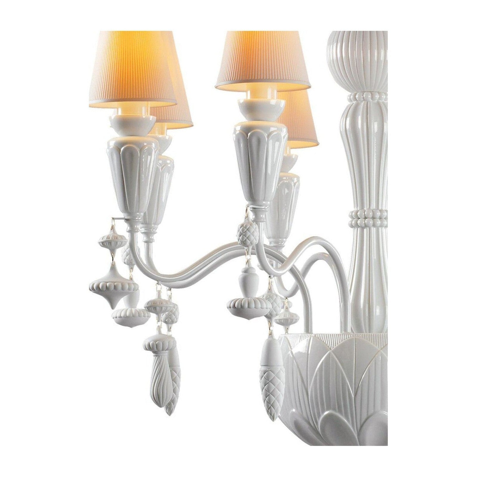 Vintage Nexora 8 Light Chandelier
