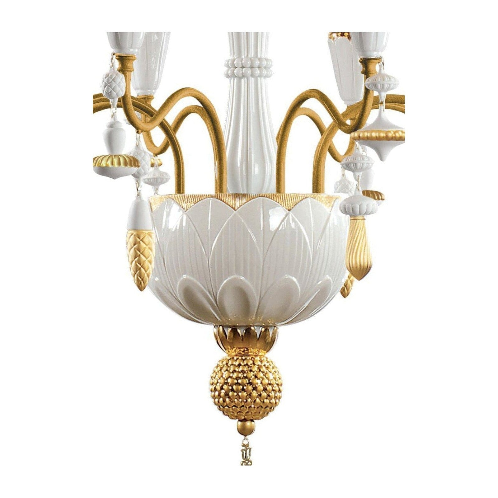 Vintage Nexora 8 Light Chandelier