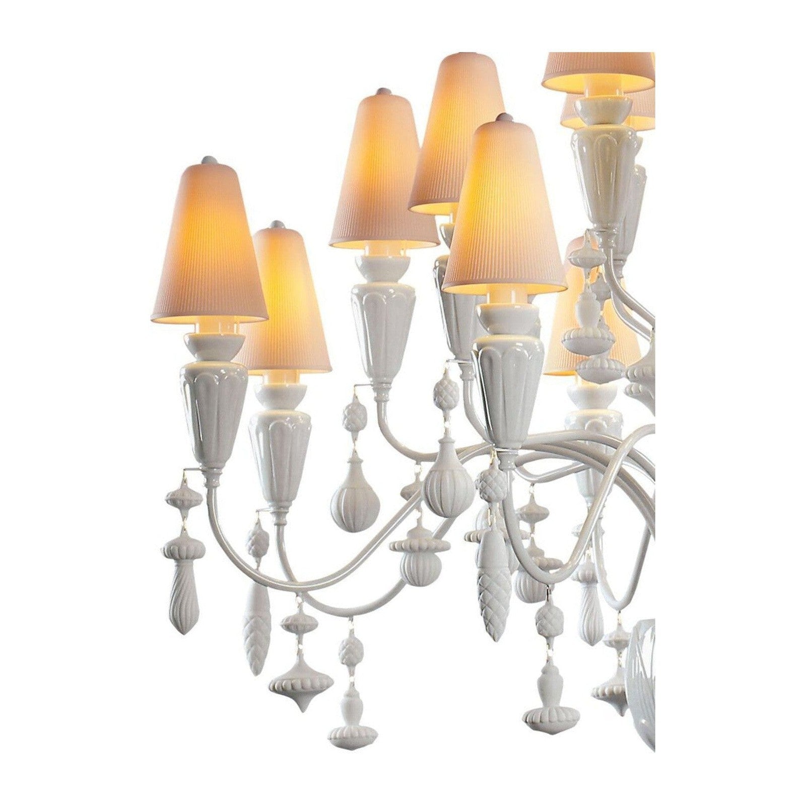 Vintage Nexora 20 Light Chandelier