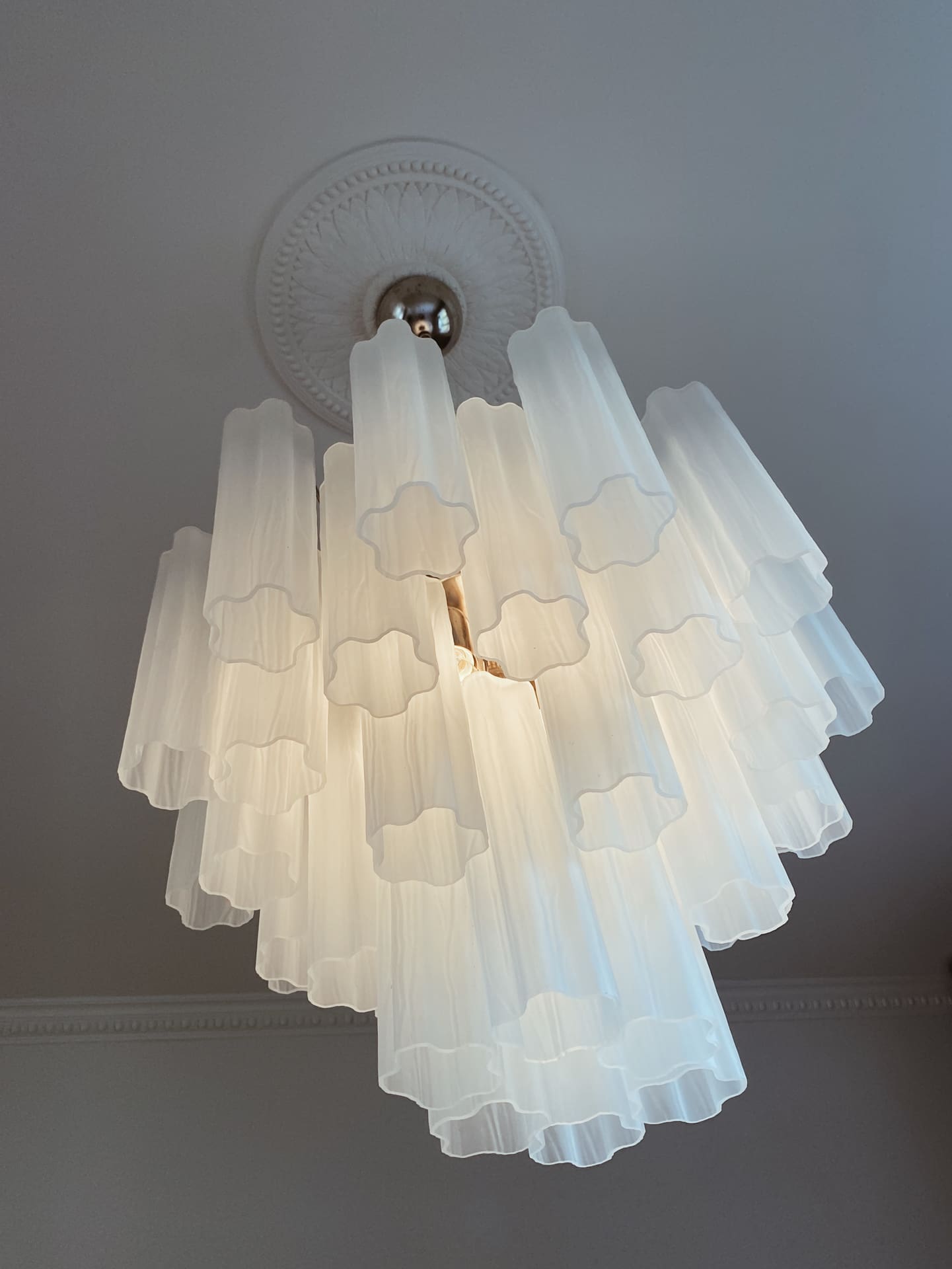 Murano Chandelier – 36 tubes – Matte white