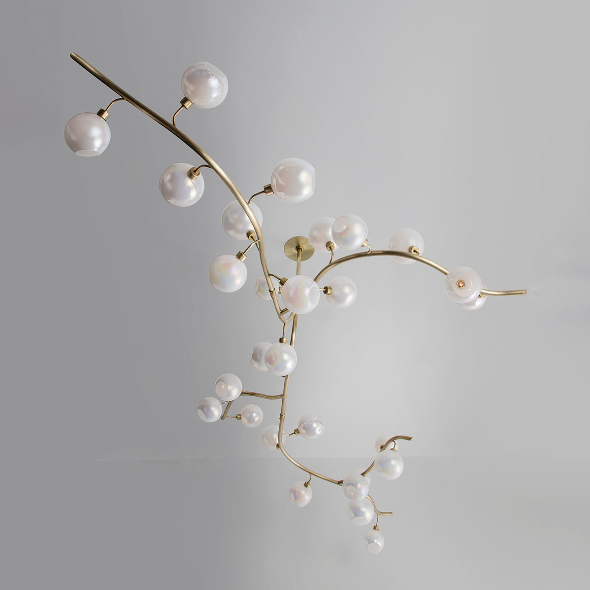 Contemporary Hand-blown Glass Globes Branch Chandelier for Dining Room Living Room and Kitchen Island