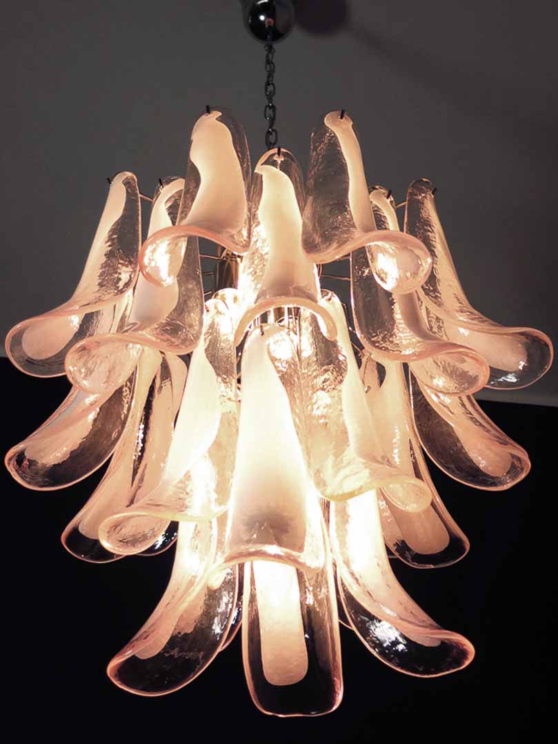 Murano Chandelier – 26 petals – Pink