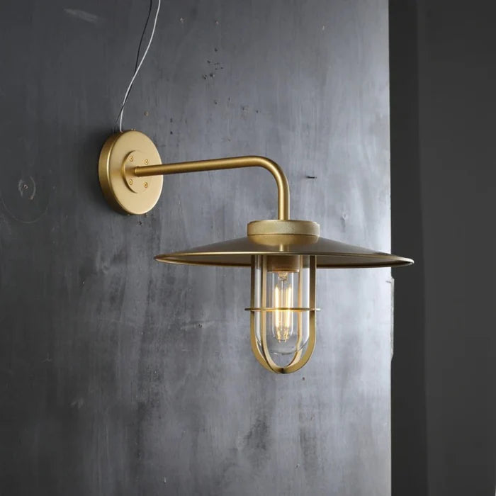 Utilitaire Barn Outdoor Sconce