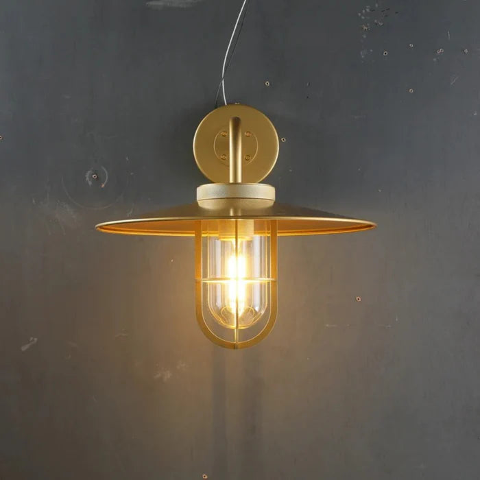 Utilitaire Barn Outdoor Sconce