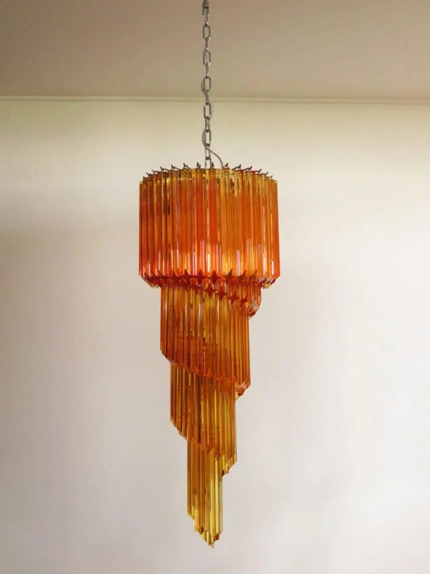 Murano Chandelier – Spiral – 86 prisms – Amber