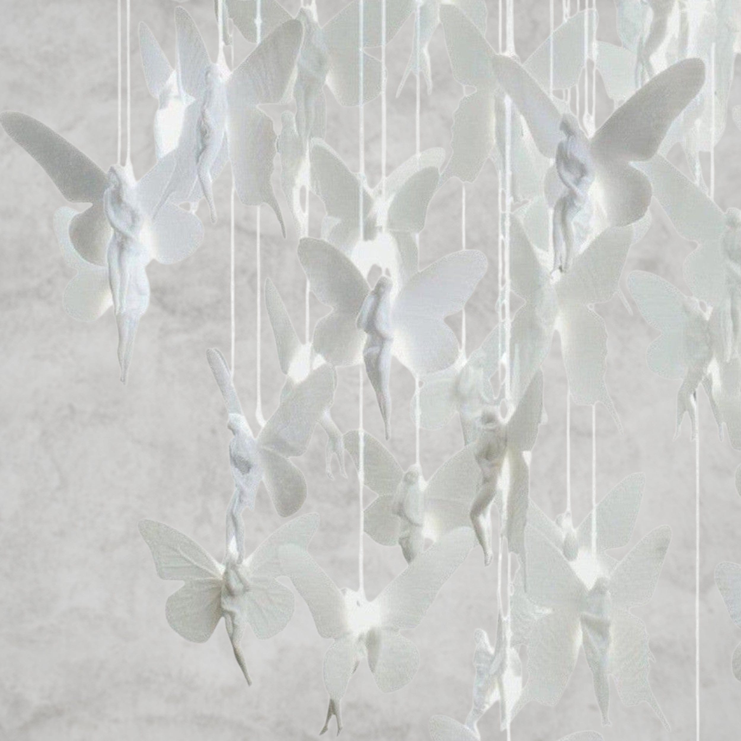 Niagara Chandelier 31"